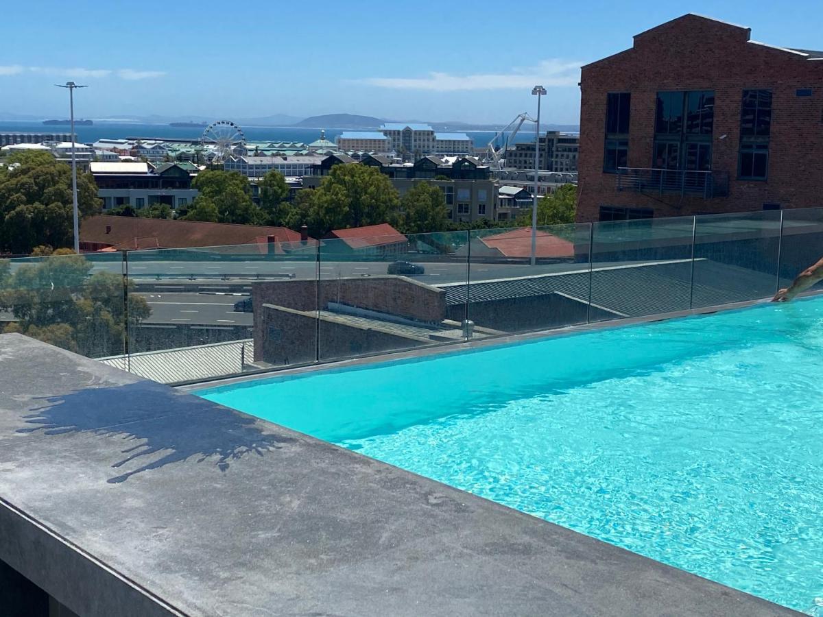 Modern Apartment In The Docklands, De Waterkant, Cape Town Stunning Views, Gorgeous Pool Deck Extérieur photo