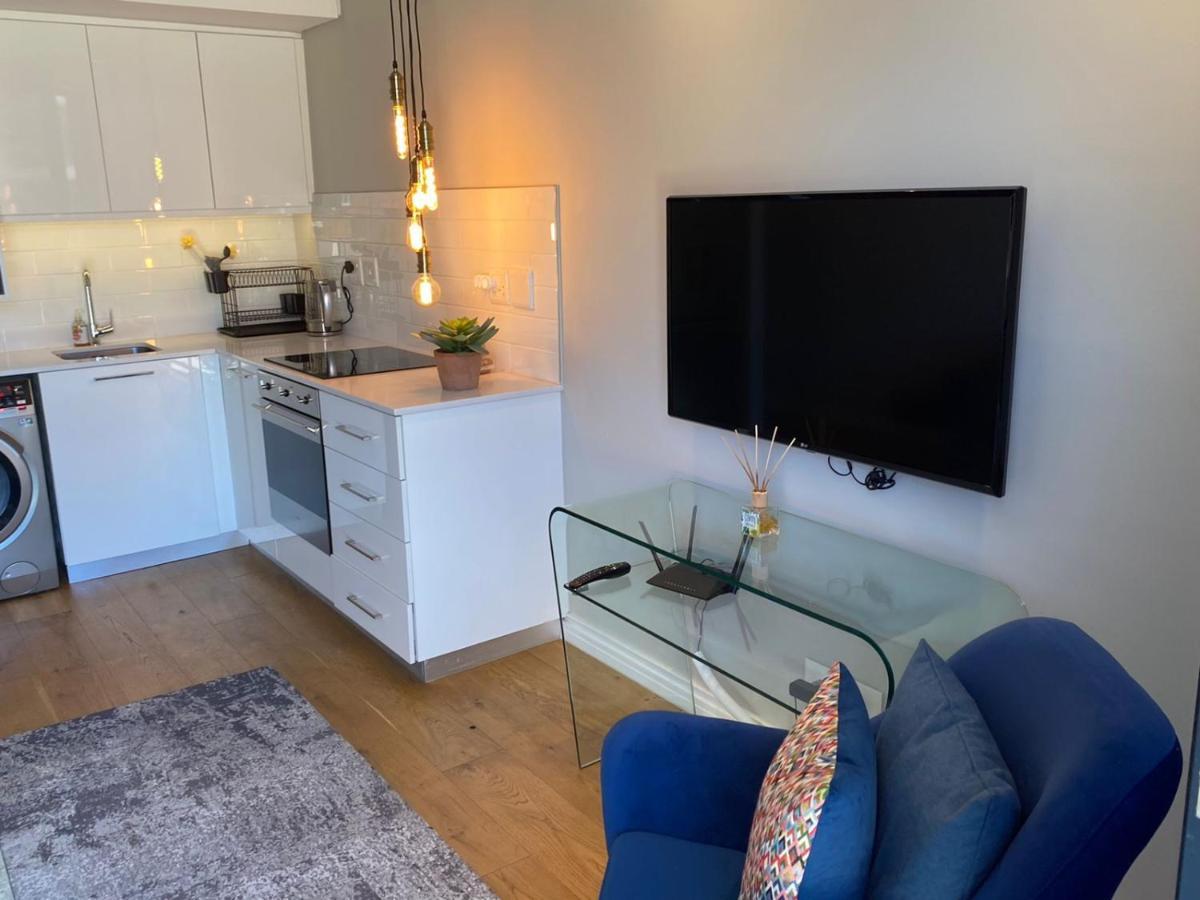 Modern Apartment In The Docklands, De Waterkant, Cape Town Stunning Views, Gorgeous Pool Deck Extérieur photo